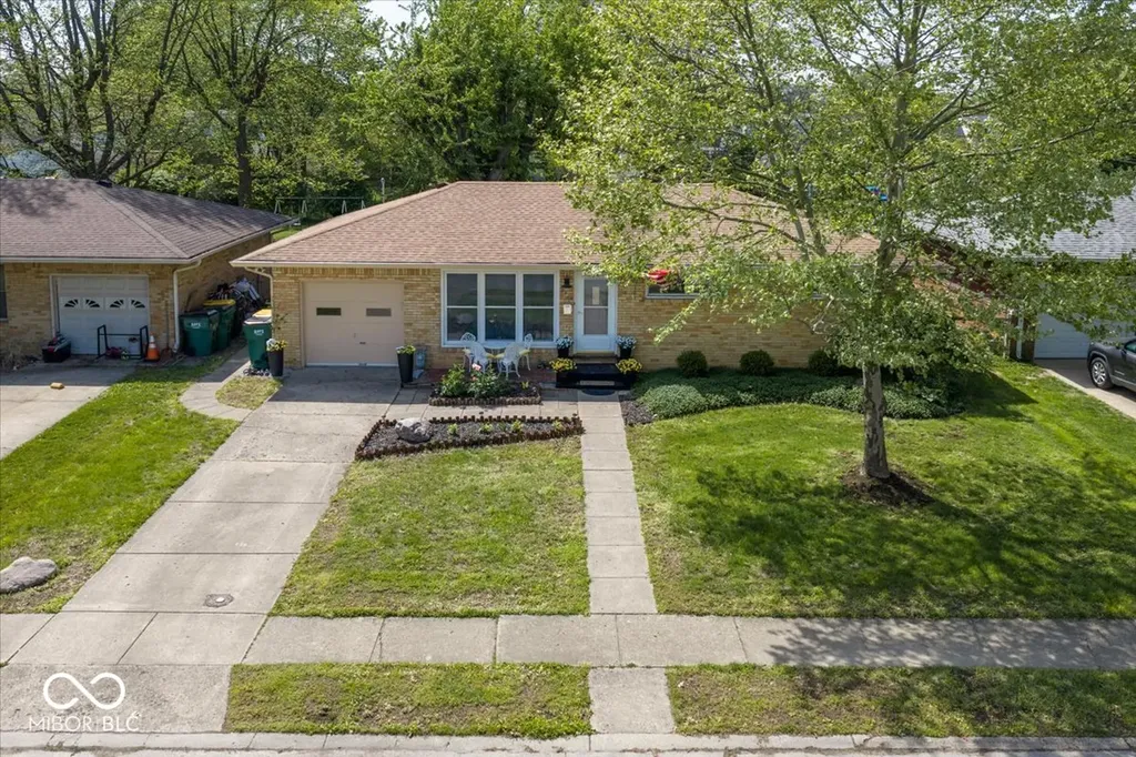 2114 N Auburn Street Indianapolis IN 46224