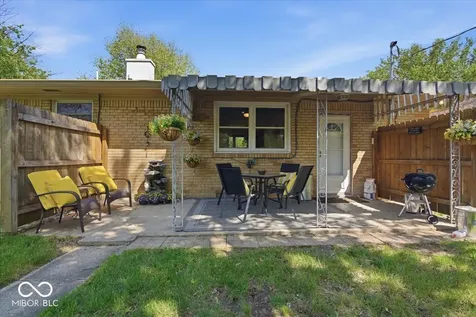 2114 N Auburn Street Indianapolis IN 46224