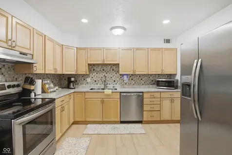 2114 N Auburn Street Indianapolis IN 46224