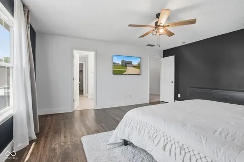 89 Spring Lake Drive Westfield IN 46074
