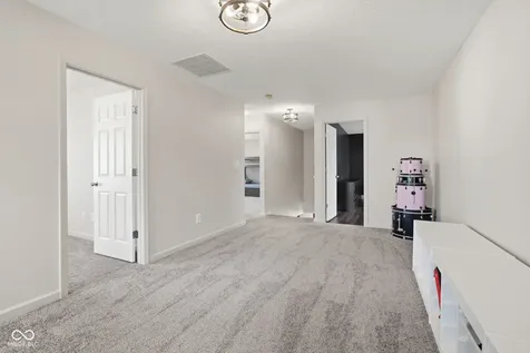 89 Spring Lake Drive Westfield IN 46074