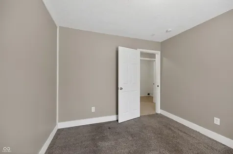 5020 Elliott Avenue Indianapolis IN 46201