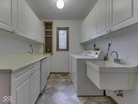 4124 Windsor Court Greenwood IN 46142