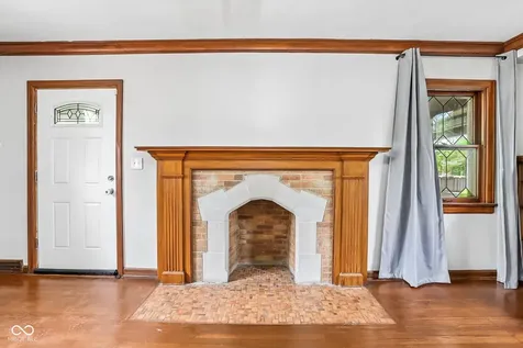 20 E Pleasant Run Parkway North Drive Indianapolis IN 46225