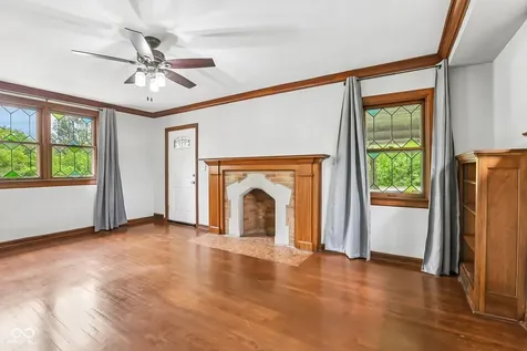 20 E Pleasant Run Parkway North Drive Indianapolis IN 46225