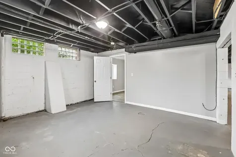 20 E Pleasant Run Parkway North Drive Indianapolis IN 46225