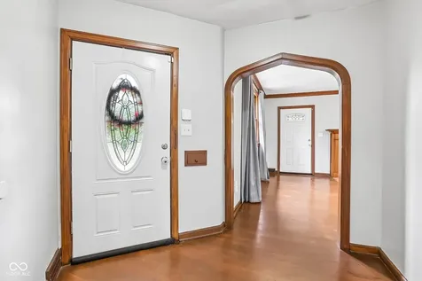 20 E Pleasant Run Parkway North Drive Indianapolis IN 46225