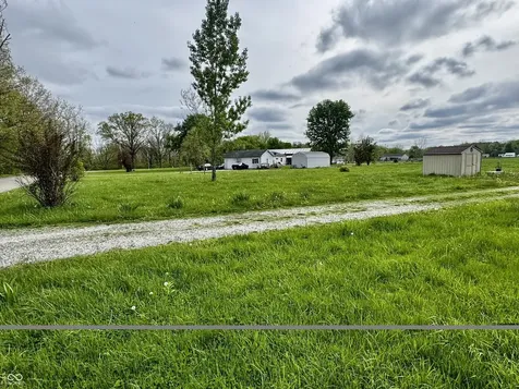 4792 W Fall Creek Road Crawfordsville IN 47933