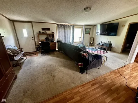 4792 W Fall Creek Road Crawfordsville IN 47933
