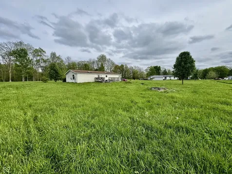 4792 W Fall Creek Road Crawfordsville IN 47933