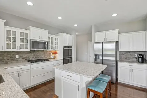 15961 Foothill Drive Noblesville IN 46060