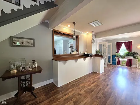 6908 Mendenhall Road Indianapolis IN 46221