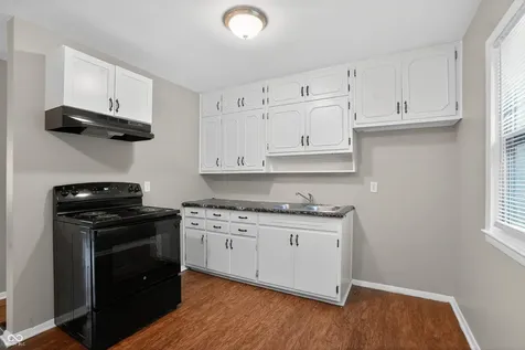 8319 E 34th Street Indianapolis IN 46226