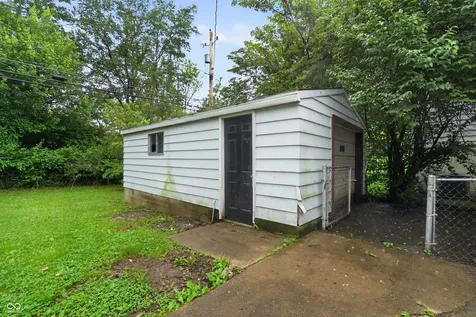 8319 E 34th Street Indianapolis IN 46226