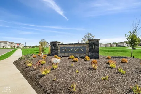3918 Quinn Road Indianapolis IN 46239