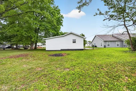 722 N Main Street Sullivan IN 47882