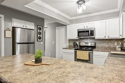 211 Hillview Drive Jamestown IN 46147