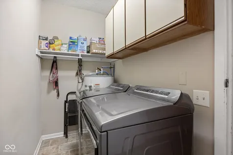 211 Hillview Drive Jamestown IN 46147