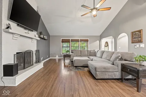 211 Hillview Drive Jamestown IN 46147