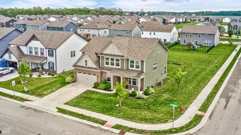 2475 S Copperstone Drive New Palestine IN 46163