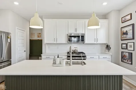 2475 S Copperstone Drive New Palestine IN 46163