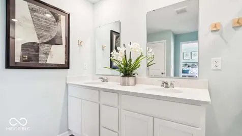 535 Portside Drive Avon IN 46123