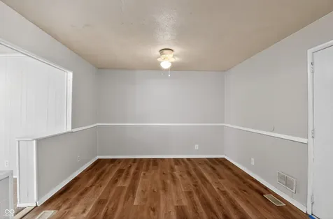 4043 Alsace Place Indianapolis IN 46226