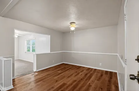 4043 Alsace Place Indianapolis IN 46226