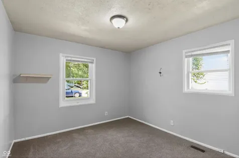 4043 Alsace Place Indianapolis IN 46226