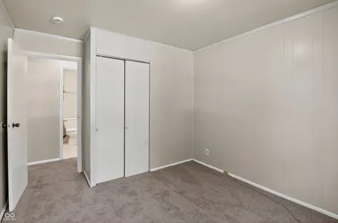 4043 Alsace Place Indianapolis IN 46226