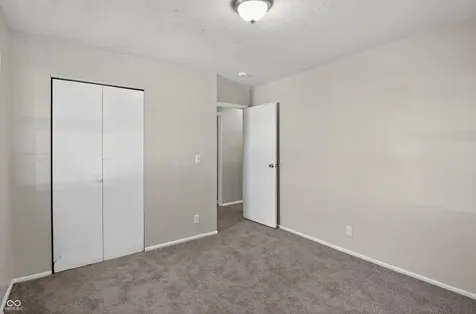 4043 Alsace Place Indianapolis IN 46226