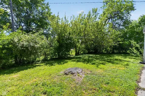 4043 Alsace Place Indianapolis IN 46226