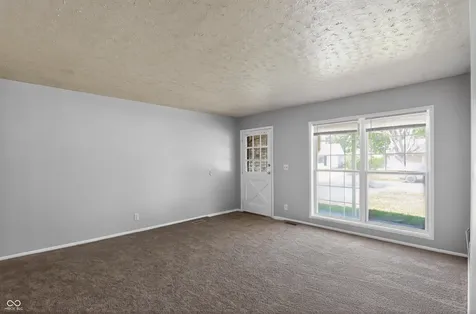 4043 Alsace Place Indianapolis IN 46226