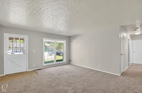 4043 Alsace Place Indianapolis IN 46226