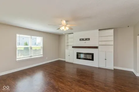 1117 Foxtail Drive Franklin IN 46131