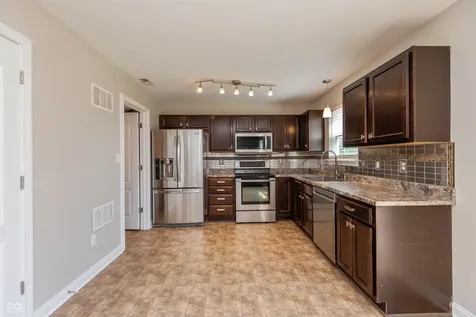1117 Foxtail Drive Franklin IN 46131