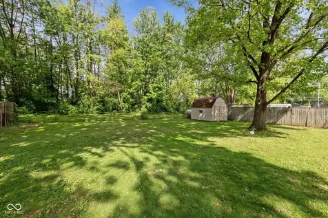 1262 Barefoot Trail Greenwood IN 46142