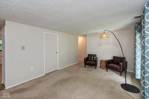 1262 Barefoot Trail Greenwood IN 46142