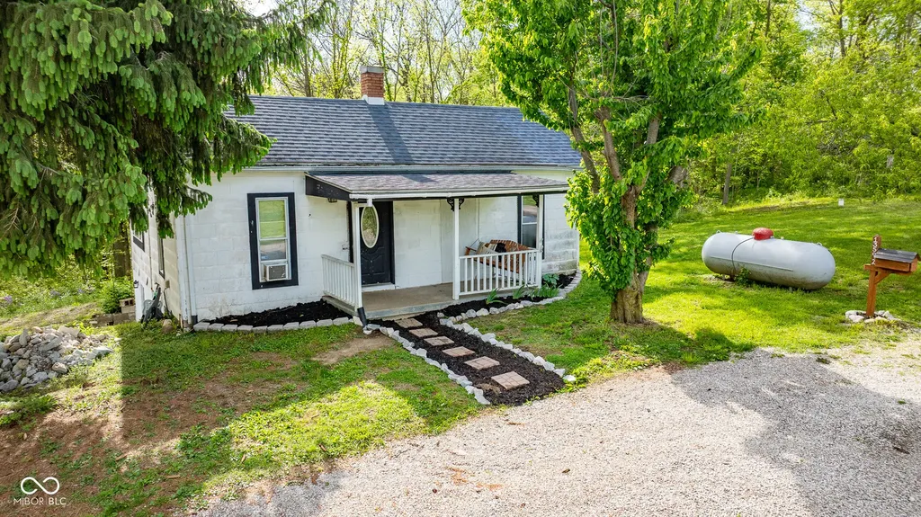 13592 N County Road 275 W Roachdale IN 46172