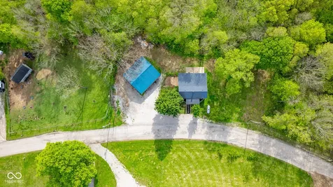 13592 N County Road 275 W Roachdale IN 46172