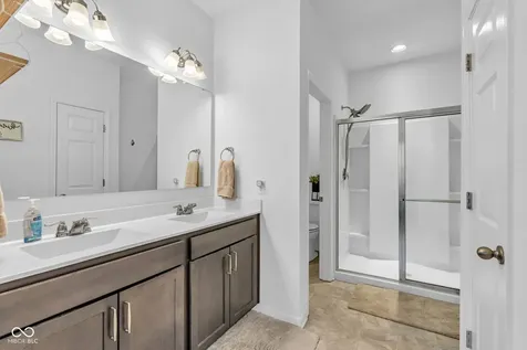 17027 Cole Evans Drive Noblesville IN 46060