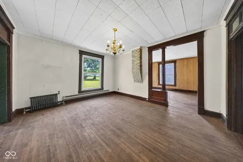 202 N Vine Street Waynetown IN 47990