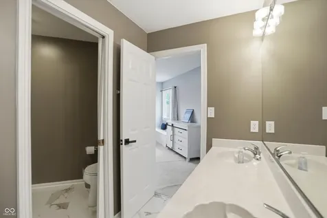 6502 Calais Circle Indianapolis IN 46220