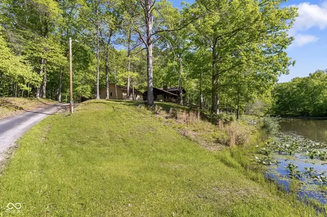 3546 Morrison Road Nashville IN 47448