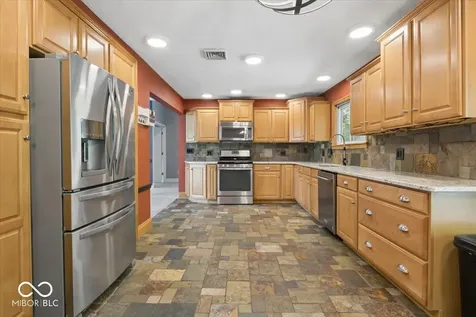 921 E Main Street Greenfield IN 46140