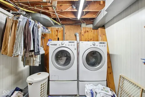 8103 E 10th Street Indianapolis IN 46219