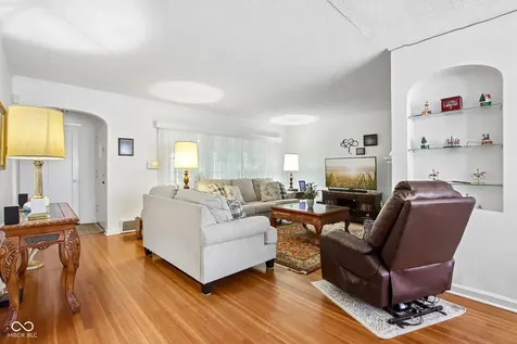8103 E 10th Street Indianapolis IN 46219