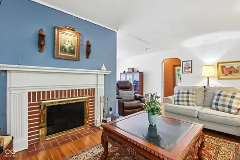 8103 E 10th Street Indianapolis IN 46219