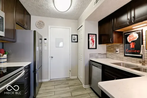 4746 Charrington Circle Indianapolis IN 46254