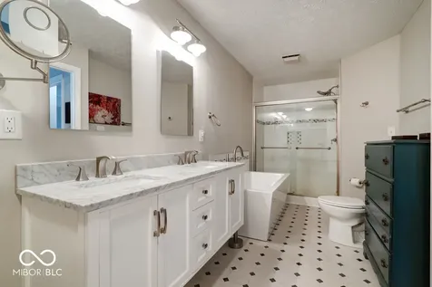 4746 Charrington Circle Indianapolis IN 46254